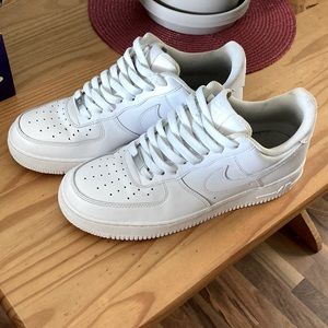 White low top Air Force 1’s